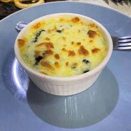 ผักโขมอบชีส