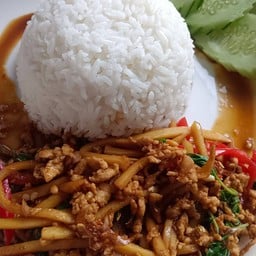 ครัวเพลินพุง (อาหารตามสั่ง)