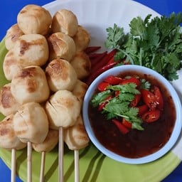 ร้านเจี๊ยบลูกชิ้นย่างเตาถ่าน