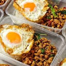 Hothit กะเพรา (ฮาลาล) ฟรีไข่