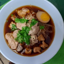 เส้นหมี่ก๋วยจั๊บน้ำข้น