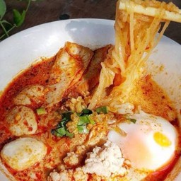 ก๋วยเตี๋ยวเตี๋ยวหมูต้มยำ
