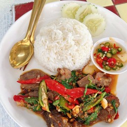 กะเพราหมูตุ๋น