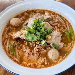 เกาเหลาต้มยำรวม