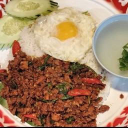 เนื้อสับ ผัดพริกเผา+ไข่ดาว