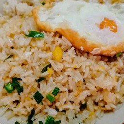 ข้าวผัดไข่+ไข่ดาว
