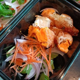 ยำไข่ดาว