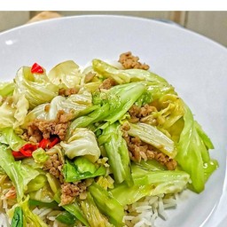 ข้าวกะหล่ำหมูสับ