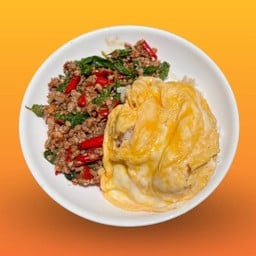 ข้าวไข่ข้นกะเพราหมูสับ