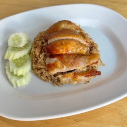 ข้าวมันไก่ย่าง นมสด น้ำจิ้มแจ่ว