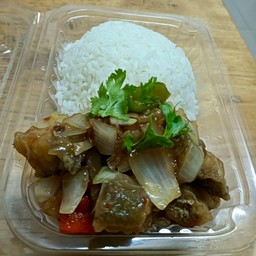 ปลากะพงผัดสามรส