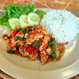 กะเพราไก่+ไข่ดาว