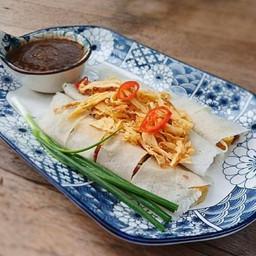 ปอเปี๊ยะสด (Fr Spring Roll)