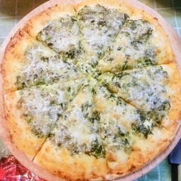 A&J พิซซ่าหน้าแน่น ต้นกำเนิด