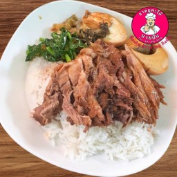 ขาหมูราดข้าว ใส่ไข่ (เนื้อล้วน)