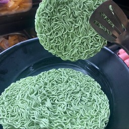 เส้นหมี่หยกอบแห้ง 1 ก้อน