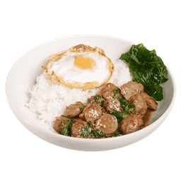 ข้าวกะเพราลูกชิ้นเนื้อ