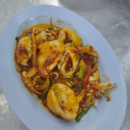 ปลาหมึกผัดพริกเผา