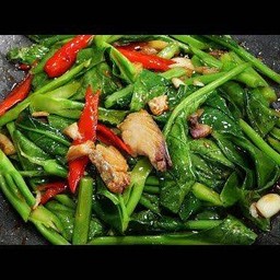 คะน้าปลาเค็ม