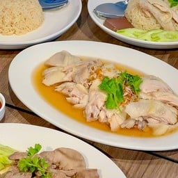 จาง จี ฟาน ข้าวมันไก่สิงคโปร์ ทาวน์ อิน ทาวน์ ซ.19