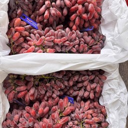 องุ่นแดงไร้เมล็ดออสเตรเรีย 1 ตะกร้าน้ำหนัก 3-4 กิโลกรัม