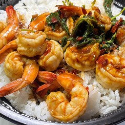 กะเพรากุ้งพริกแห้ง