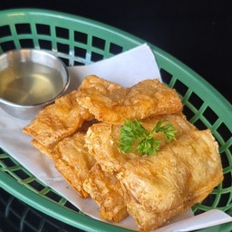 ฟองเต้าหู้ห่อกุ้งทอดกรอบ LM