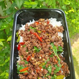 กะเพราเนื้อสับ