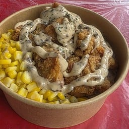 Sonic Bowl ข้าวไก่กรอบ&มาม่าเผ็ดไก่กรอบ ซอสโฮมเมดสไตล์อเมริกัน