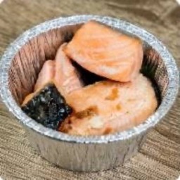 ท้องปลาแซลม่อนย่าง 50 g  Salmond Belly 50 g