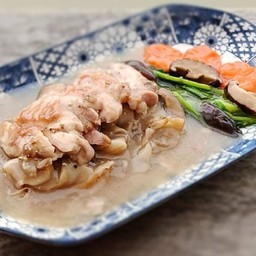 ราดหน้าเส้นใหญ่ไก่ย่าง สูตรน้ำปลารวงทอง