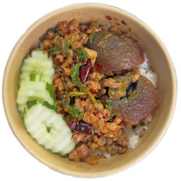 กะเพราไข่เยี่ยวม้า (กับข้าว)