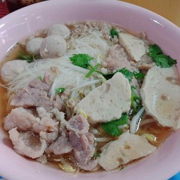 ก๋วยเตี๋ยวน้ำใส