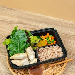 ข้าวปลากะพงลวกจิ้มซีฟู๊ด