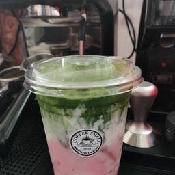 มัมฉะนมสดโยเกริตสตอเบอรี่