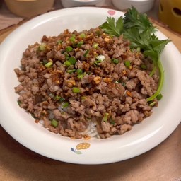 หมูจุก Mood & Meal