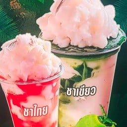 มะพร้าวปั่นนมสดชาเขียว