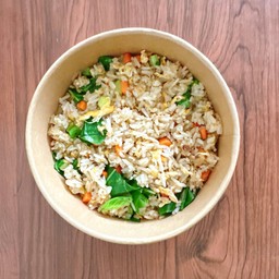 ข้าวผัดคะน้าปลาอินทรีย์เค็ม