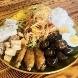 ส้มตำลิซ่าพาแซ่บ