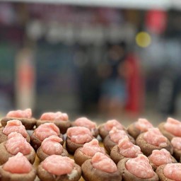 หม่าล่า  ผลาน้อย