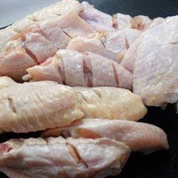 ကြက်တောင်ပံကင် (တစ်ကင်) CHICKEN WINGS BBQ (1pc)