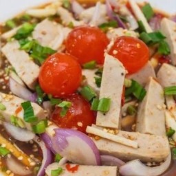 ยำหมูยอไข่แดงเค็ม