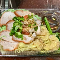 บะหมี่เกี๊ยวหมูแดง