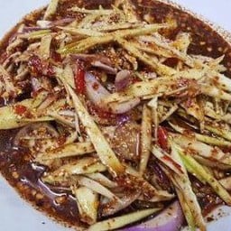 ก้อยมะม่วงข้าวคั่วปลาร้า(กินย้อนวัยเด็ก)