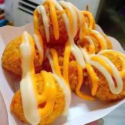 ชีสบอล5ลูกพร้อมซอสชีส