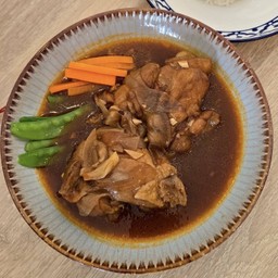 ไก่อบน้ำแเดง