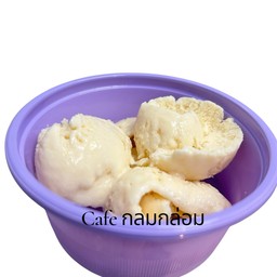 ไอศกรีมวนิลาโฮมเมดคาเฟ่กลมกล่อม