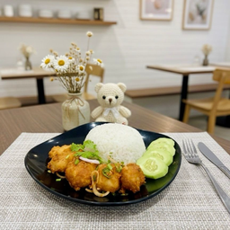 ข้าวยำปลาแซ่บ