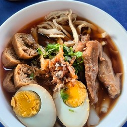 ก๋วยจั๊บไก่