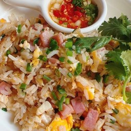 ข้าวผัดแฮม